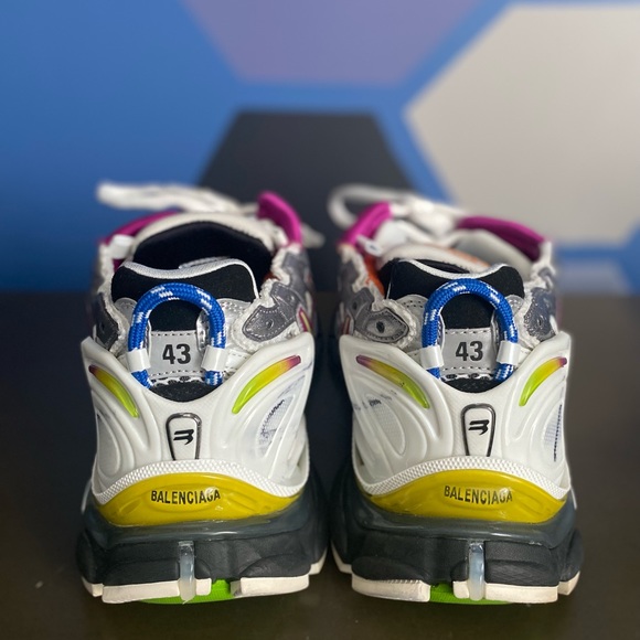 BALENCIAGA RUNNER In Multicolor - Picture 7 of 8
